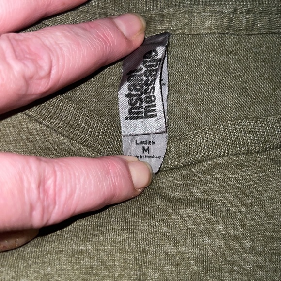 Instant Message tshirt, size medium, army green color - Picture 2 of 2